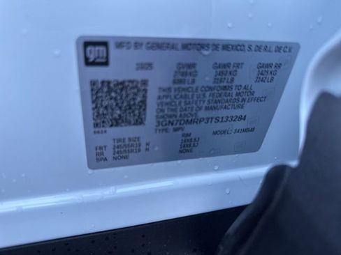 New 2026 Chevrolet Equinox EV LT image 40