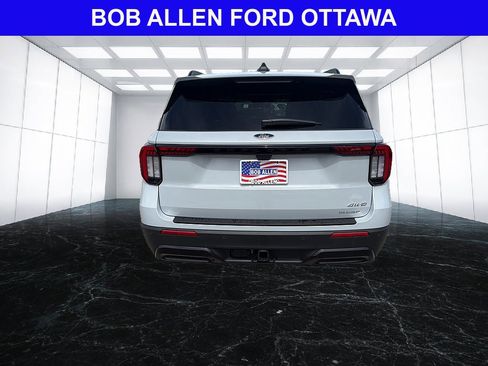 Used 2026 Ford Explorer ST-Line AWD/4WD image 4