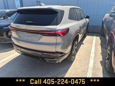 Used 2026 Buick Enclave Sport Touring FWD image 17