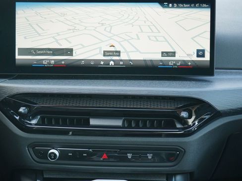 New 2026 BMW 330i Sedan w/ M Sport Package image 15