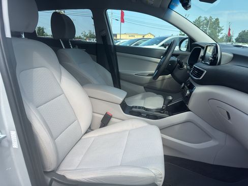 Used 2019 Hyundai Tucson Value AWD/4WD image 16