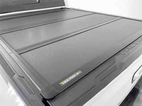 Used 2024 Toyota Tacoma Limited w/ Limited Package (LT) image 29