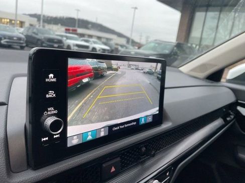 Used 2023 Honda CR-V EX-L image 18