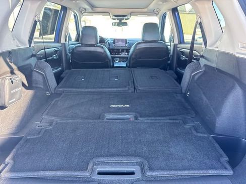 Used 2023 Nissan Rogue SL image 39