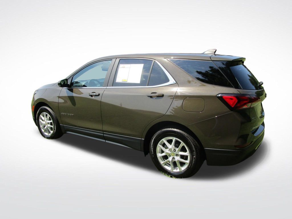 Used 2023 Chevrolet Equinox LT FWD image 4