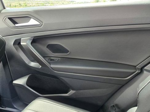 Used 2021 Volkswagen Tiguan S FWD image 13