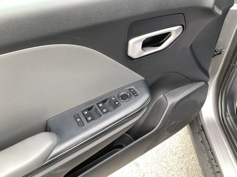 Used 2025 Kia K4 FWD image 21