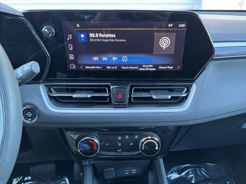 Used 2025 Chevrolet TrailBlazer LT image 18