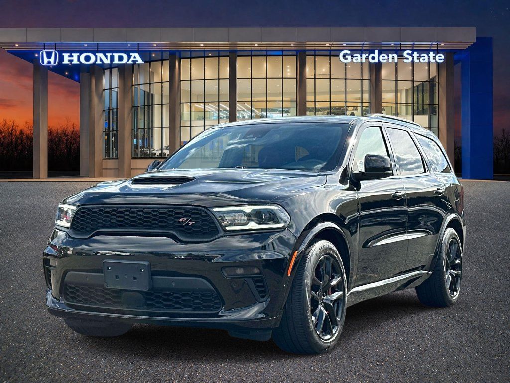 Used 2022 Dodge Durango R/T w/ Tow 'N Go Package AWD/4WD image 2