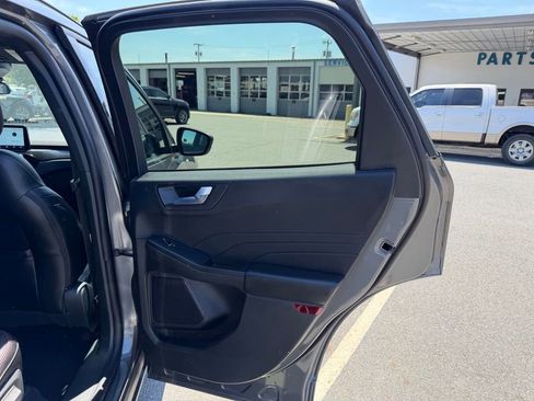 Used 2025 Ford Escape ST-Line Select AWD/4WD image 33