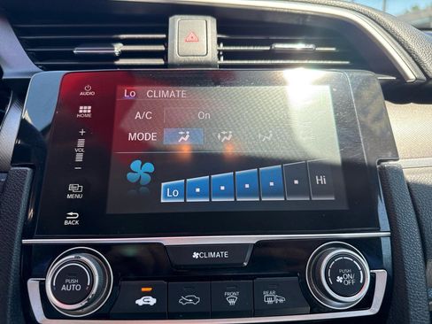 Used 2017 Honda Civic EX image 19