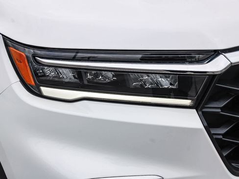 Certified 2024 Honda Pilot EX-L image 4