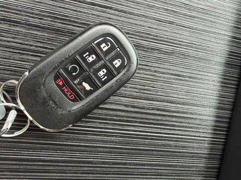 Used 2025 Honda Odyssey EX-L image 52