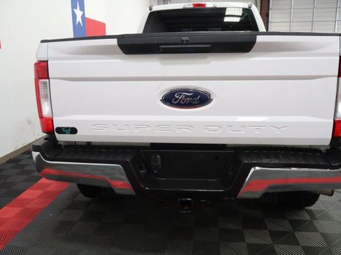 Used 2018 Ford F250 XL w/ Power Equipment Group AWD/4WD image 15