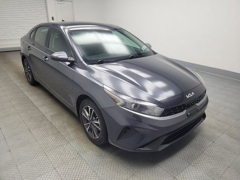 Used 2024 Kia Forte LXS image 13