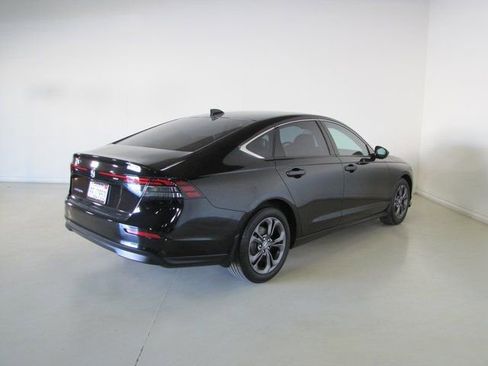 Certified 2023 Honda Accord EX image 25