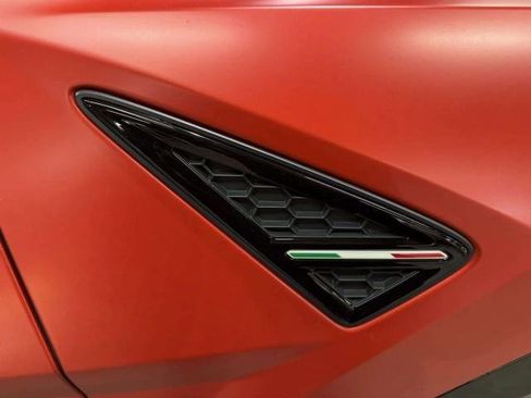 Used 2019 Lamborghini Urus AWD/4WD image 24