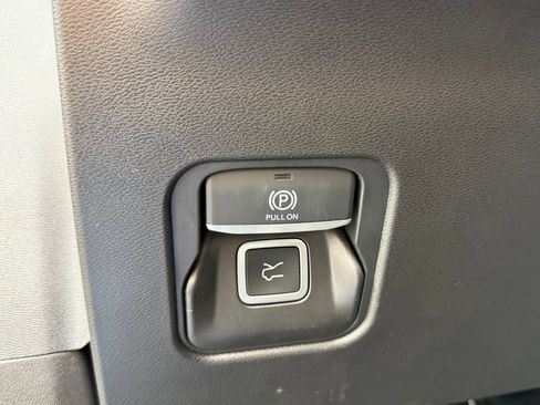 New 2026 Jeep Cherokee Limited AWD/4WD image 24