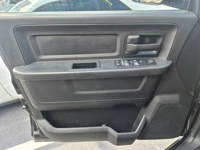 Used 2016 RAM 1500 Express AWD/4WD image 13