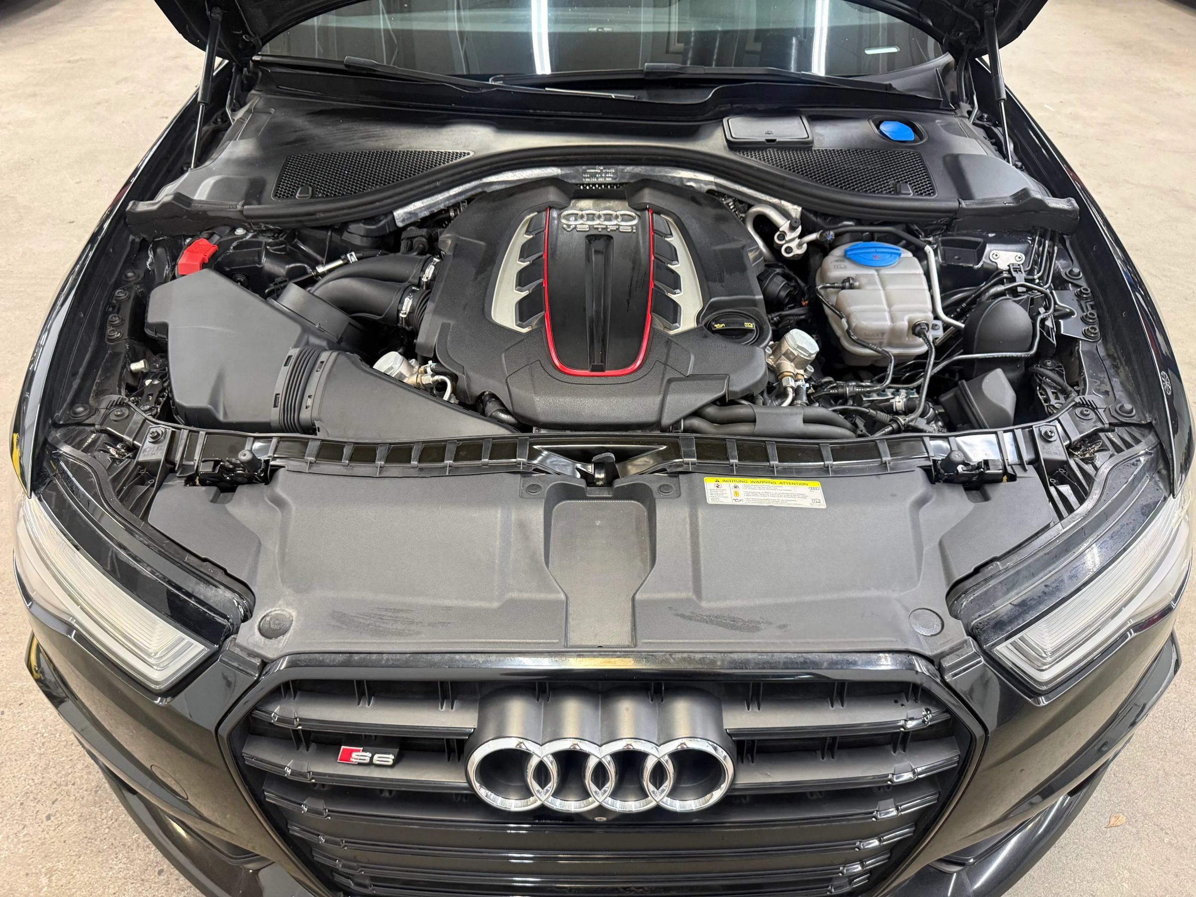 Used 2017 Audi S6 Premium Plus w/ S6 Sport Package AWD/4WD image 31