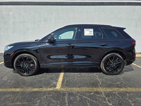 Used 2025 Lincoln Corsair Reserve w/ Equipment Group 202A image 11