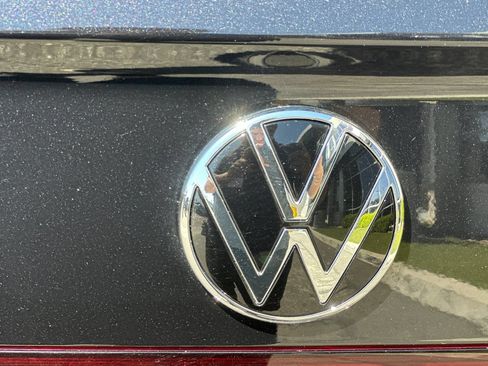 Used 2025 Volkswagen Jetta GLI Autobahn FWD image 36