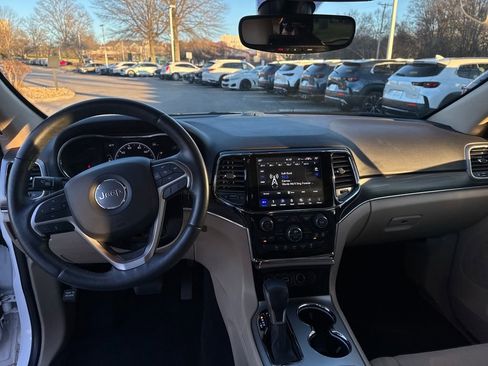 Used 2019 Jeep Grand Cherokee Limited w/ Luxury Group II image 12
