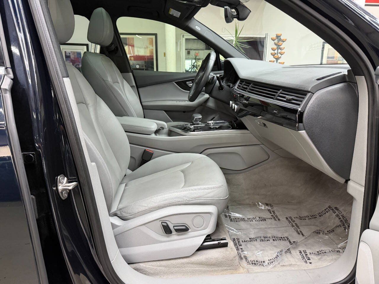 Used 2018 Audi Q7 3.0T Premium Plus w/ Premium Plus Package AWD/4WD image 18