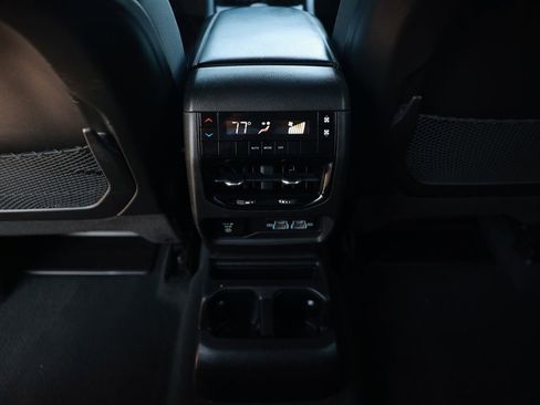 Used 2022 Jeep Grand Cherokee L Laredo RWD image 32