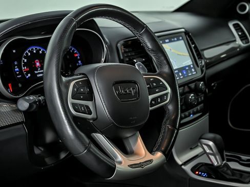 Used 2021 Jeep Grand Cherokee Trackhawk image 25