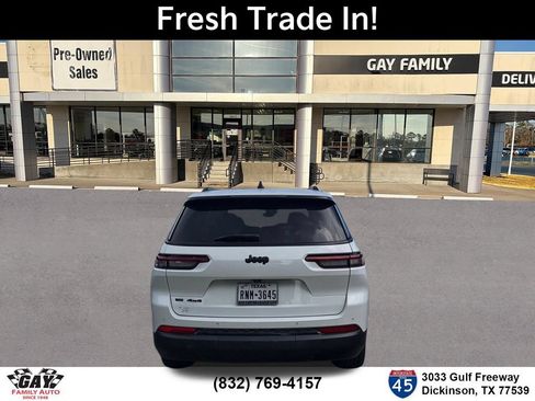 Used 2022 Jeep Grand Cherokee L Laredo AWD/4WD image 8