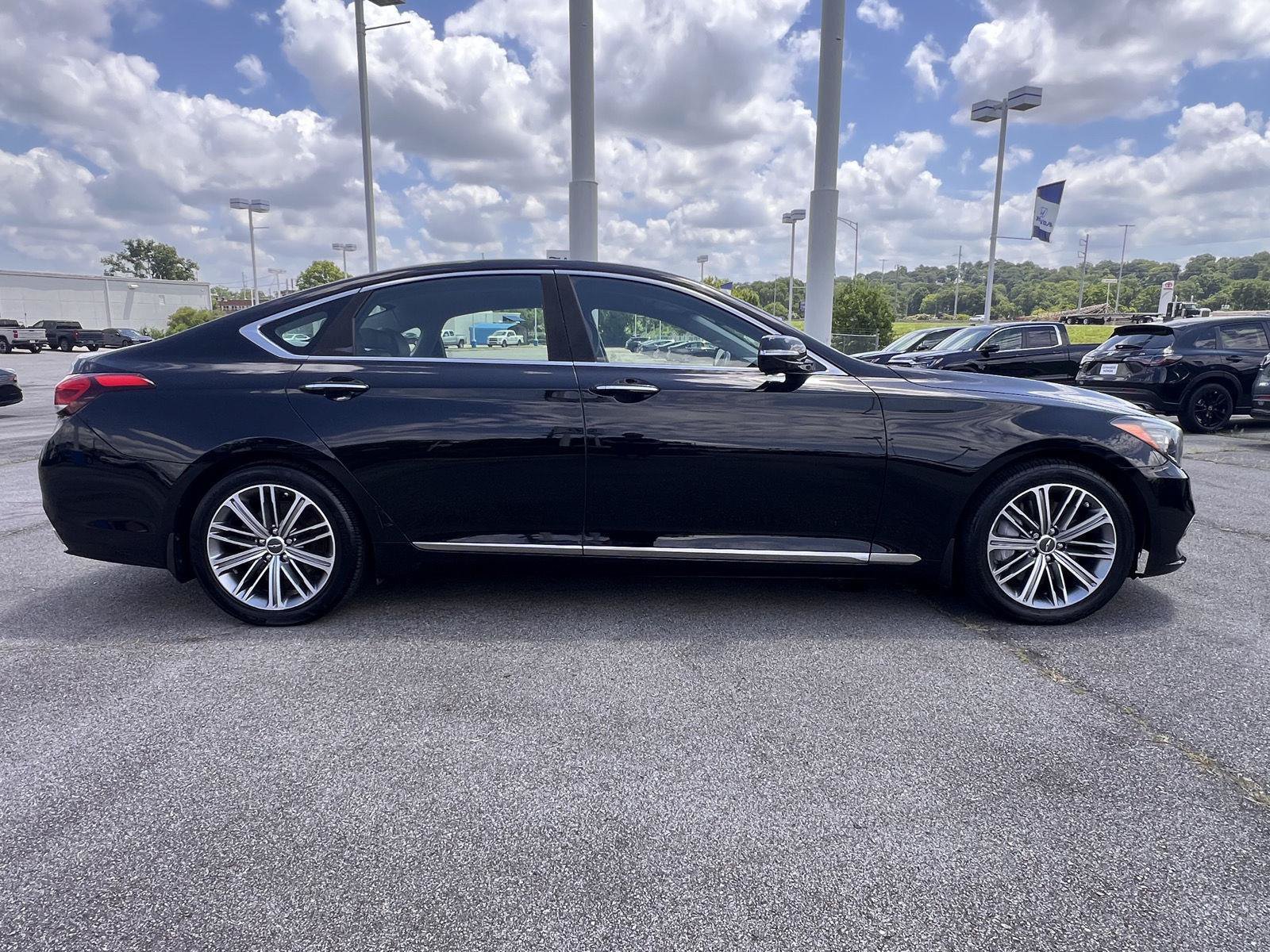 Used 2018 Genesis G80 3.8 RWD image 30