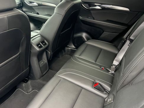 Used 2024 Buick Envision Preferred image 9