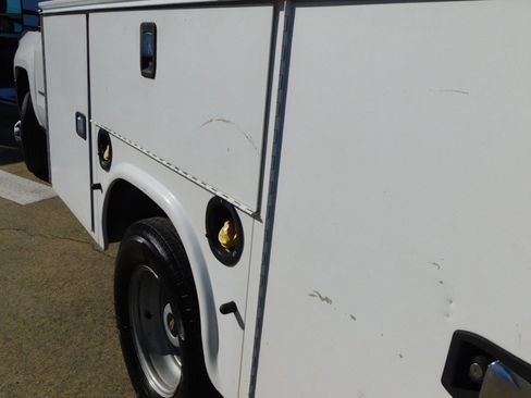 Used 2015 Chevrolet Silverado 3500 W/T image 8