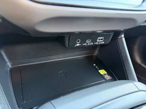 Used 2024 Subaru Crosstrek 2.5i Limited w/ Crosstrek Mirror Package image 24