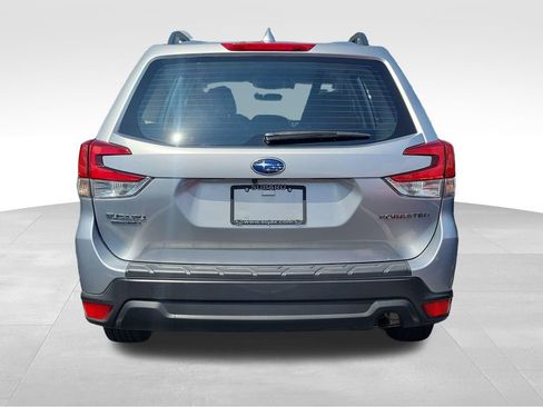 Used 2021 Subaru Forester AWD/4WD image 5