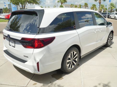 New 2026 Honda Odyssey EX-L image 5