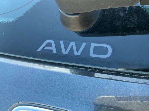 Used 2023 Honda HR-V LX image 17