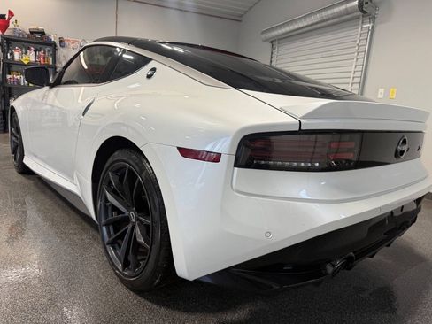 Used 2023 Nissan Z w/ Floor Mat Package (L93) RWD image 9
