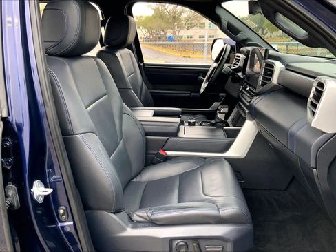 Used 2022 Toyota Tundra Platinum image 9