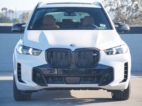 New 2026 BMW X5 M60i image 2
