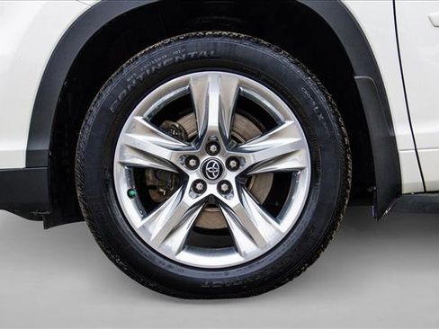 Used 2016 Toyota Highlander Limited Platinum image 9