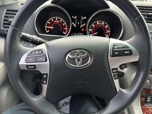 Used 2012 Toyota Highlander Limited image 14