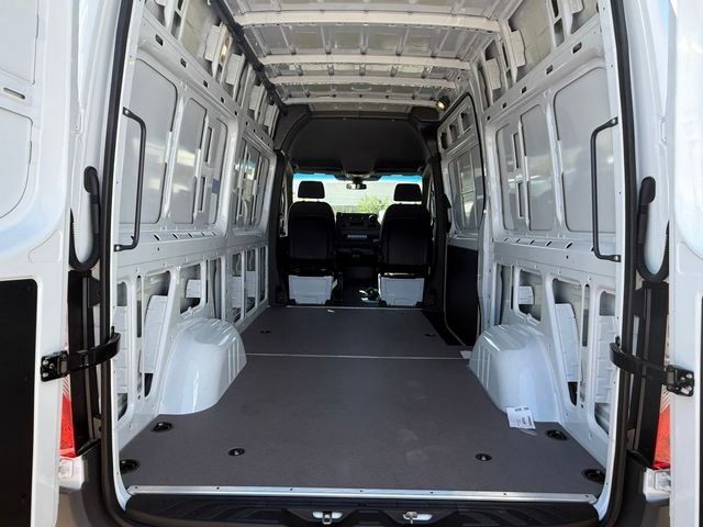 New 2026 Mercedes-Benz Sprinter 2500 image 21
