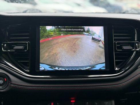 Used 2025 Dodge Durango GT image 38