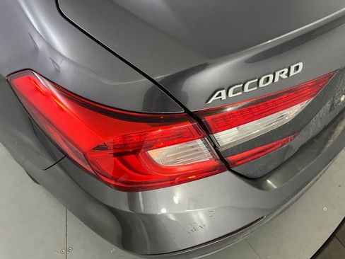 Used 2019 Honda Accord LX image 19