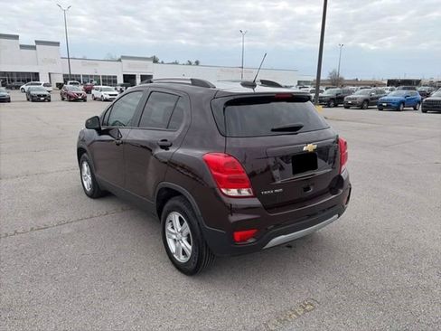 Used 2022 Chevrolet Trax LT w/ LT Convenience Package AWD/4WD image 6
