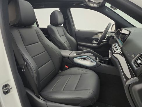 Used 2023 Mercedes-Benz GLS 450 4MATIC image 20