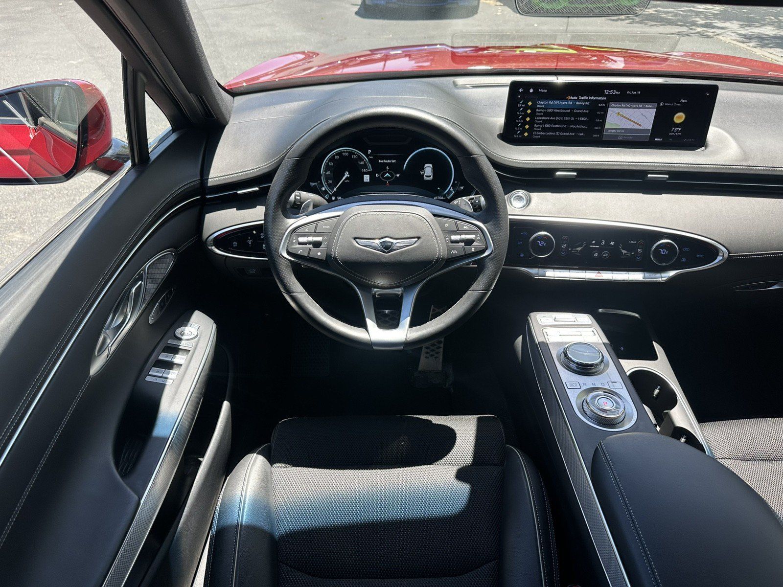 Used 2024 Genesis GV70 2.5T w/ Sport Prestige Package AWD/4WD image 16