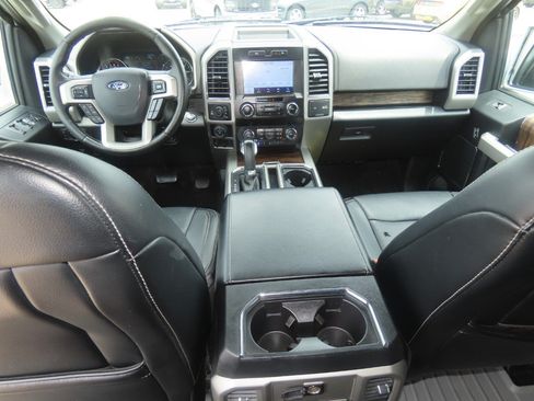 Used 2019 Ford F150 Lariat AWD/4WD image 24